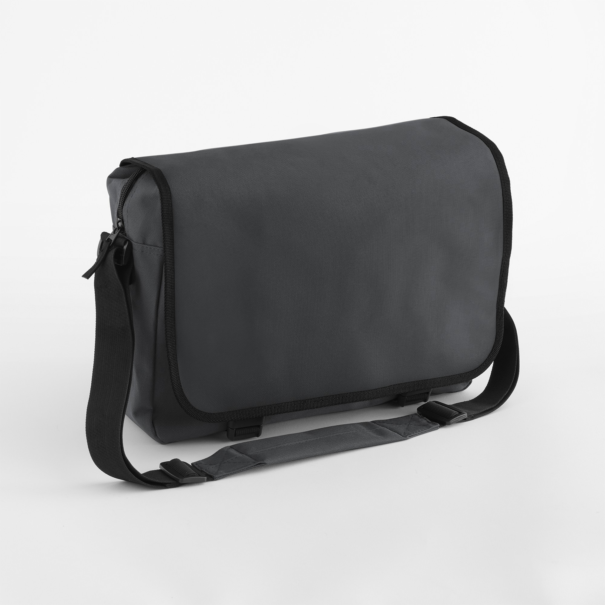 MESSENGER BAG